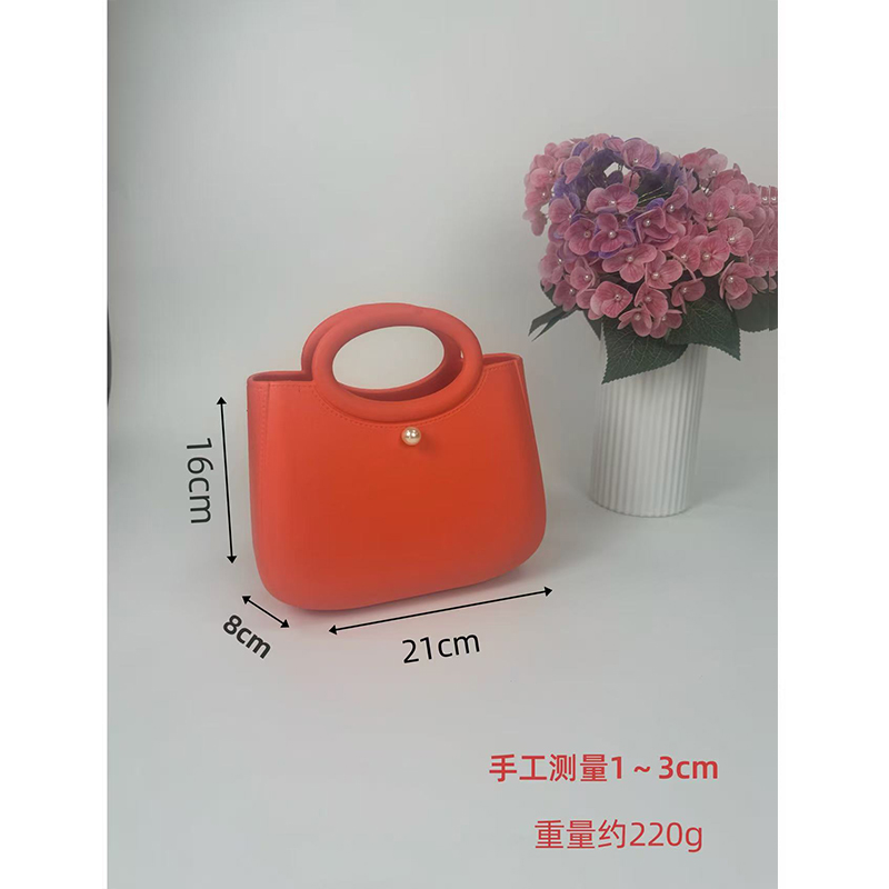 雅购特拖鞋