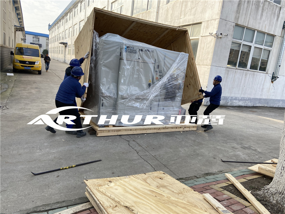 半導體設備搬運移位移入移出|實驗室設備搬遷搬運|設備移位吊裝搬運找亞瑟公司