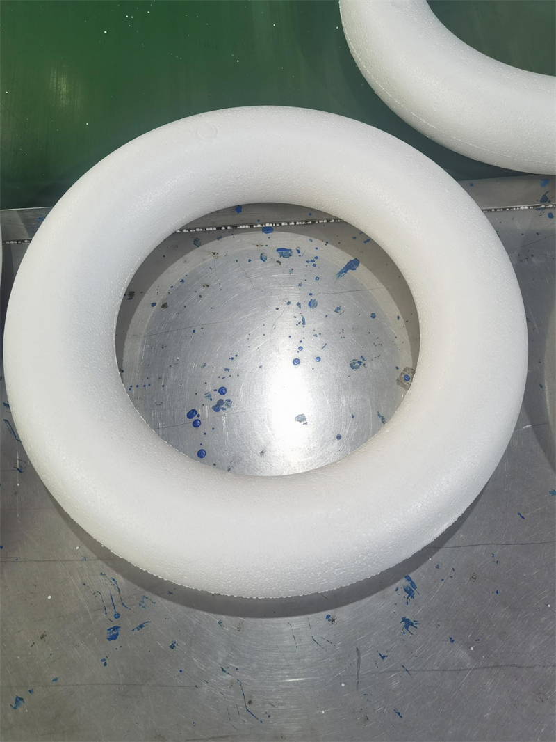 游泳圈成型泡沫