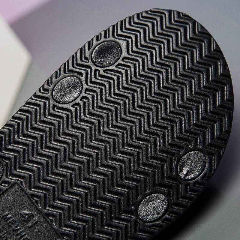 1753669944414176.jpg 雅购特拖鞋