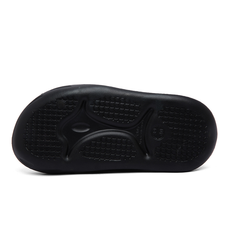 1753670906720360.jpg 雅购特拖鞋