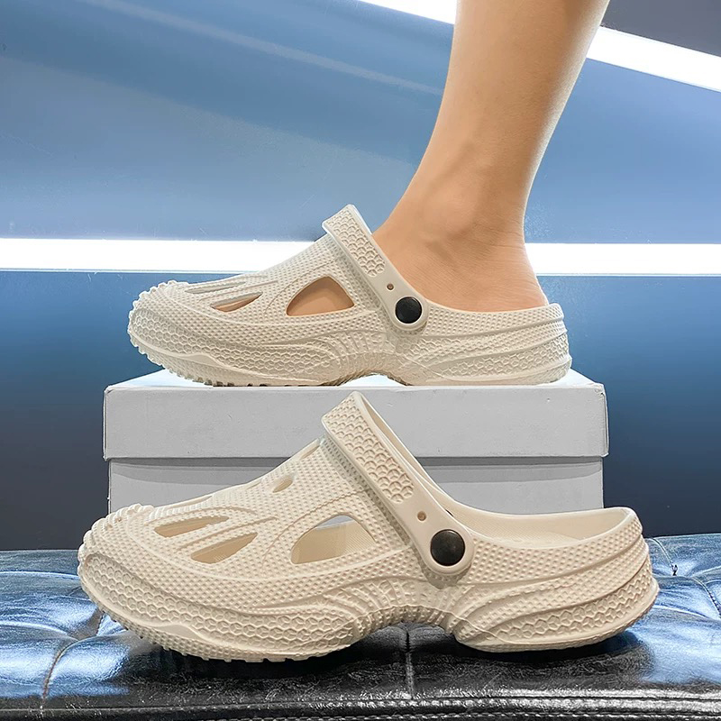 1753683112756090.jpg 雅购特拖鞋