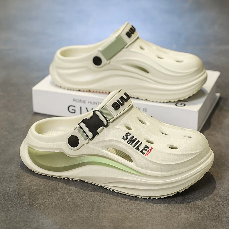 1753692811642022.jpg 雅购特拖鞋