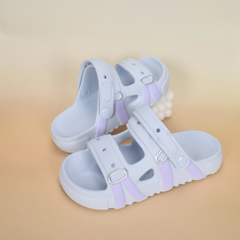 1753779917972039.jpg 雅购特拖鞋