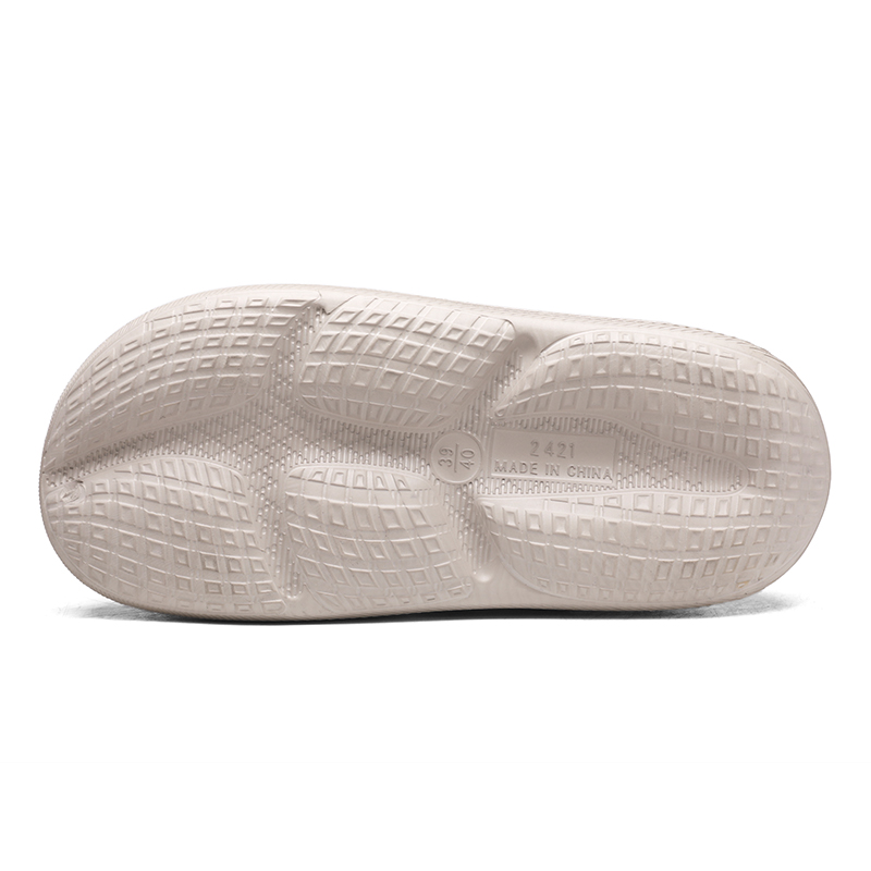 1753839924815104.jpg 雅购特拖鞋