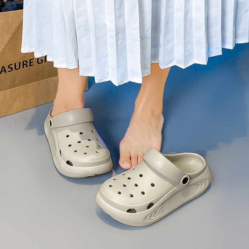 1753843682237666.jpg 雅购特拖鞋