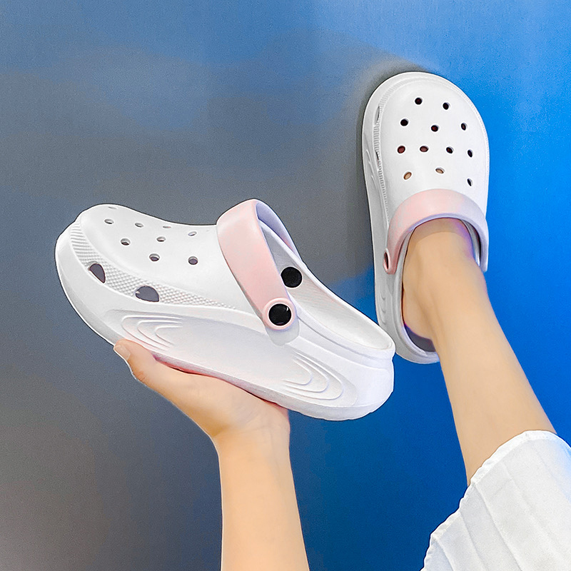 1753843682597311.jpg 雅购特拖鞋