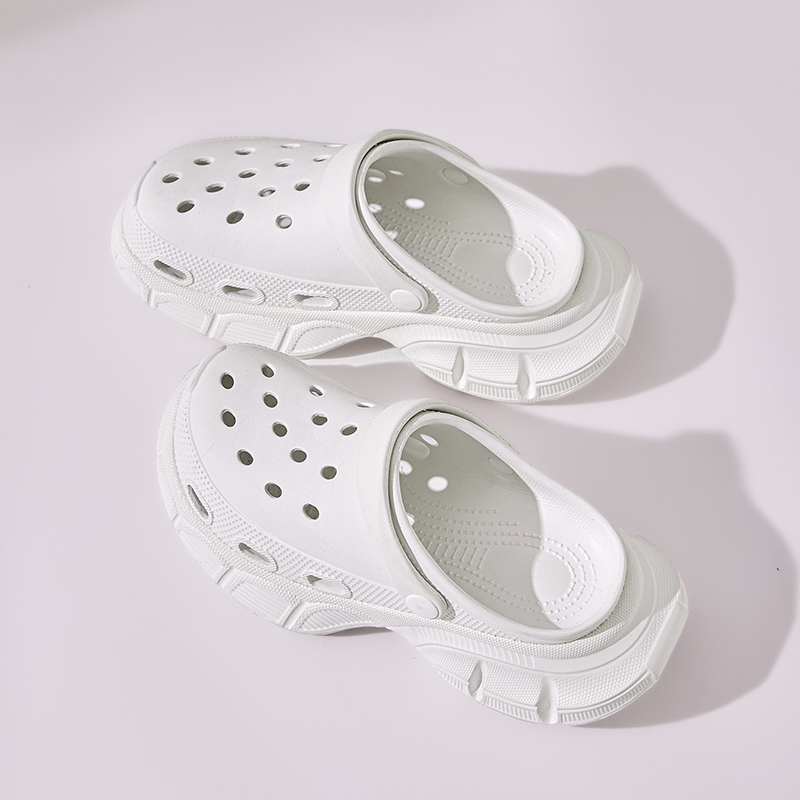 1753861040409105.jpg 雅购特拖鞋