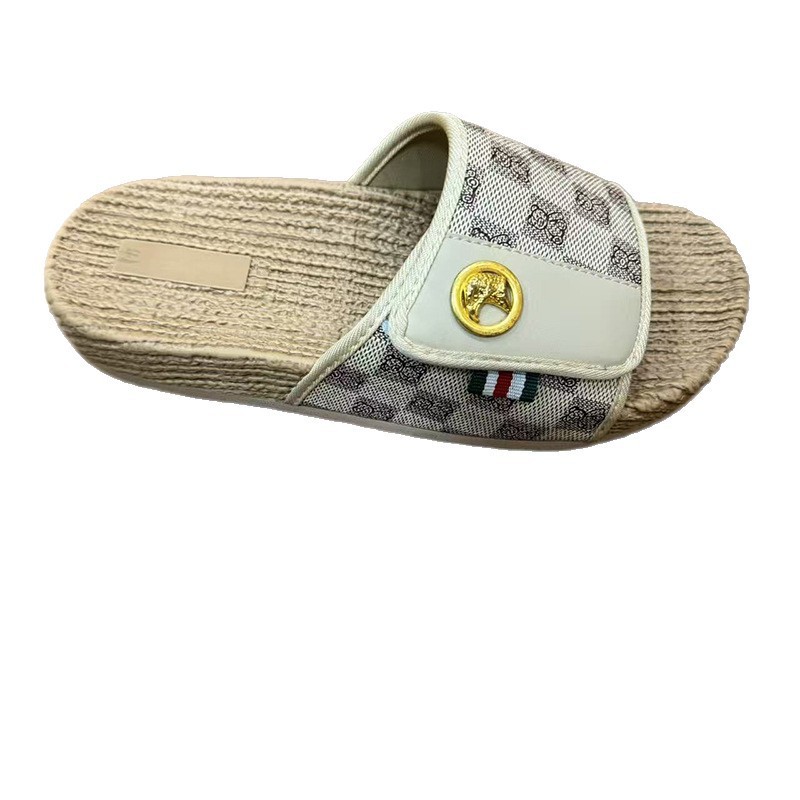 1753869496621194.jpg 雅购特拖鞋