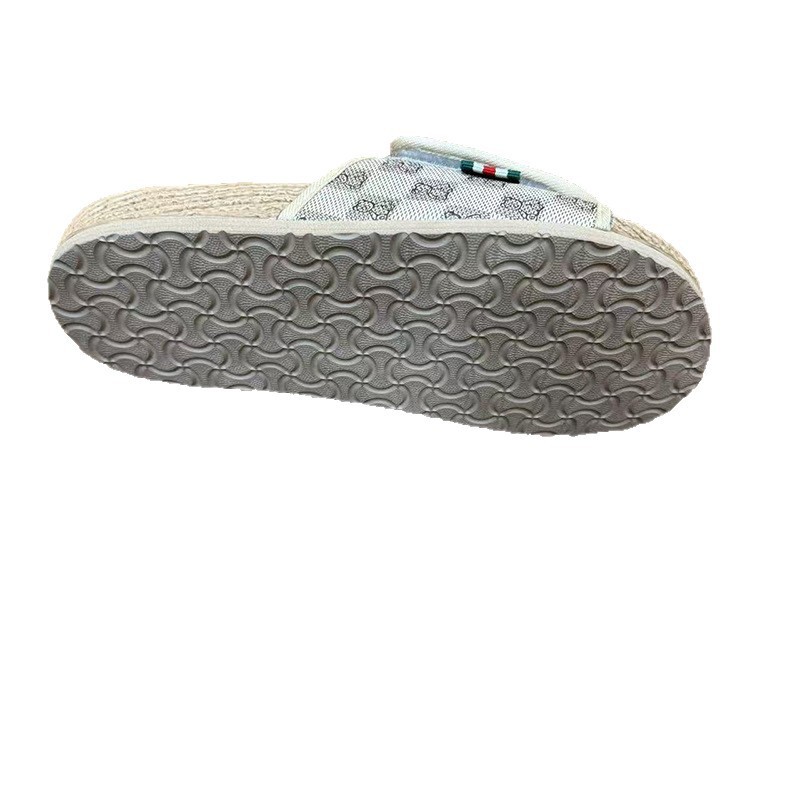 1753869497812939.jpg 雅购特拖鞋