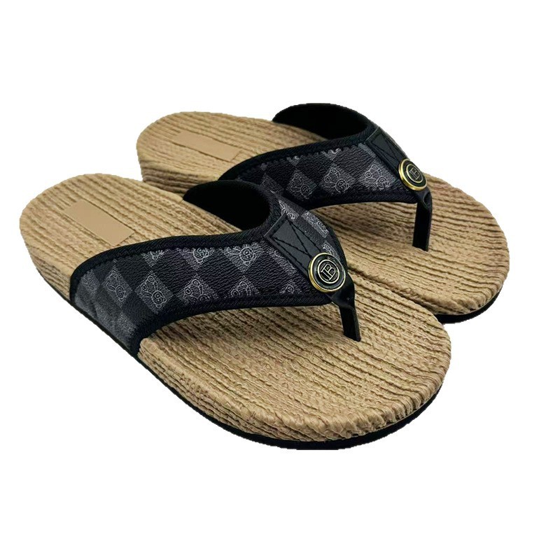 1753926127673147.jpg 雅购特拖鞋