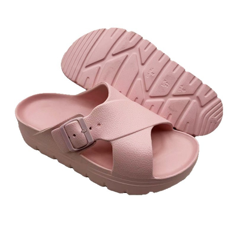 1753929450420804.jpg 雅购特拖鞋