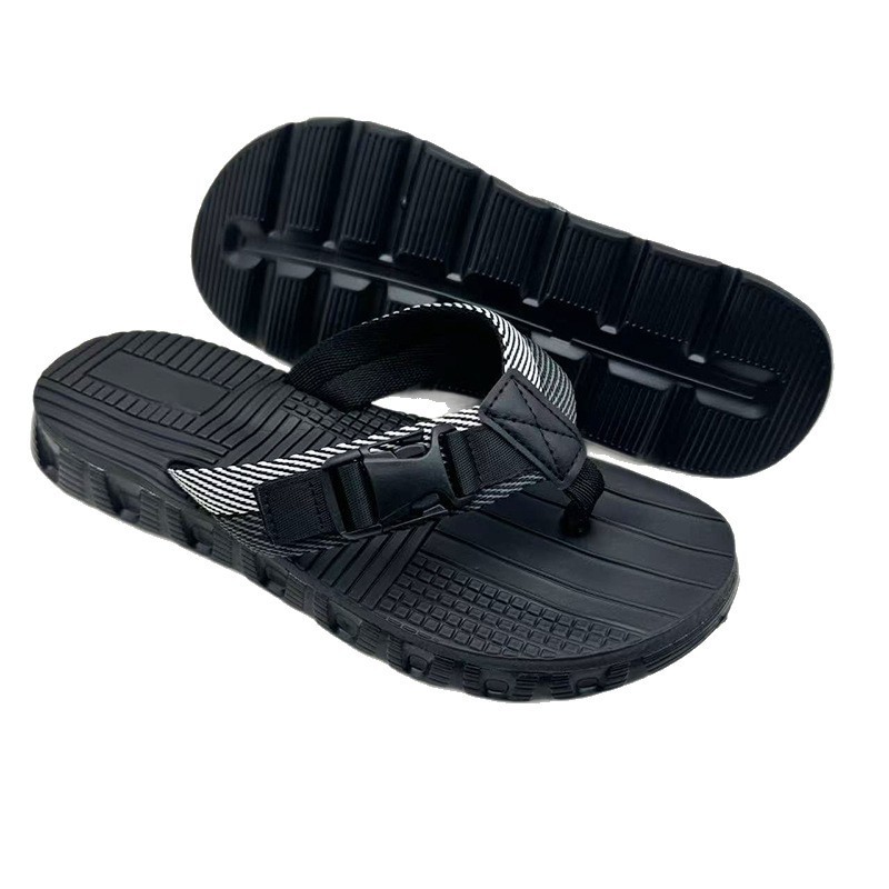 1753941880607631.jpg 雅购特拖鞋