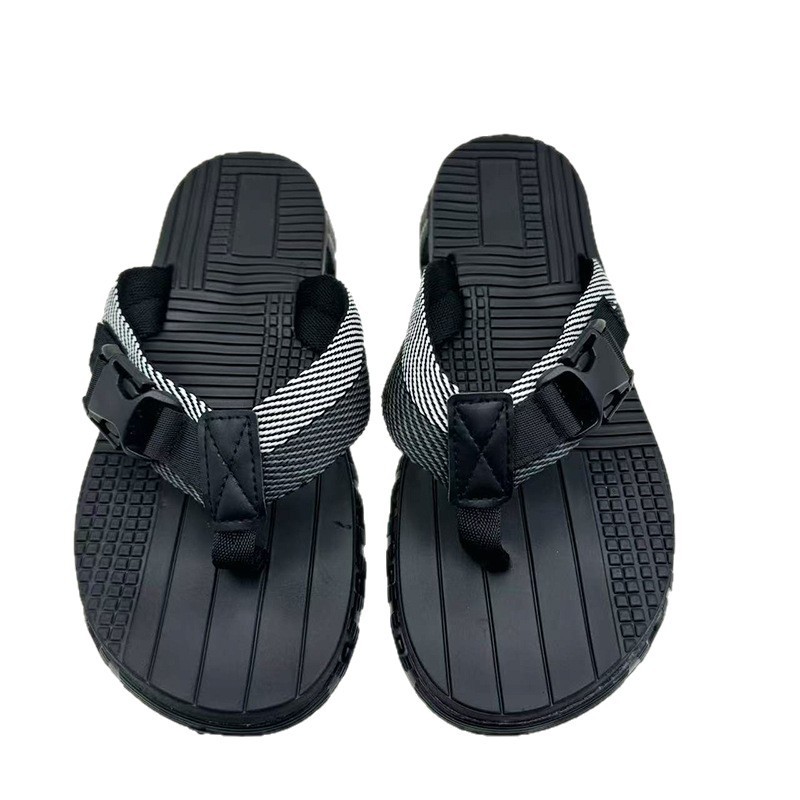 1753941881671890.jpg 雅购特拖鞋