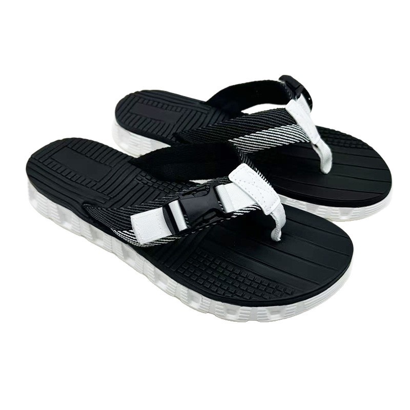 1753941892402944.jpg 雅购特拖鞋