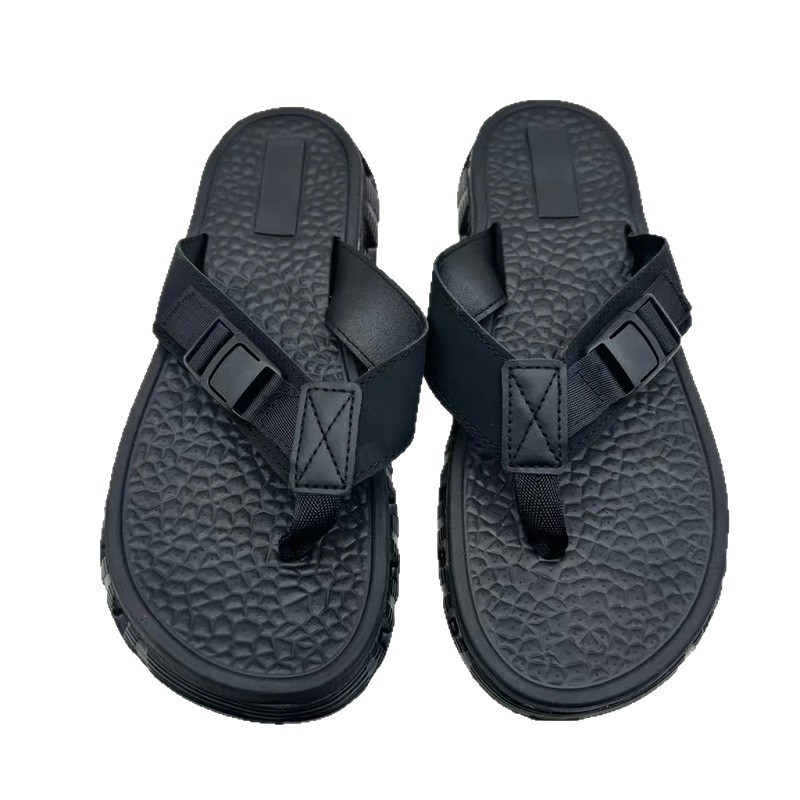 1753941992149708.jpg 雅购特拖鞋