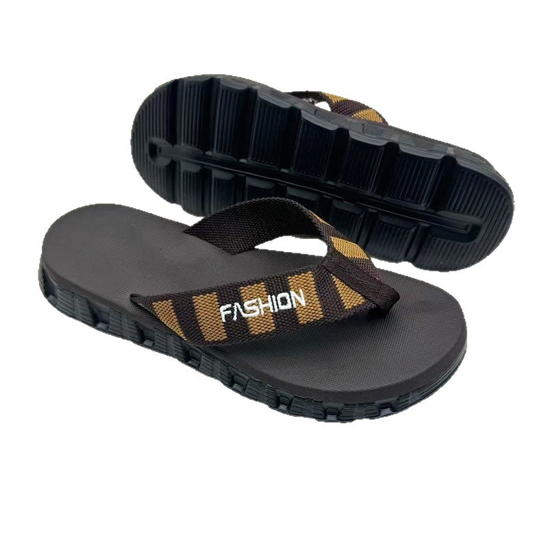 1753942175618655.jpg 雅购特拖鞋