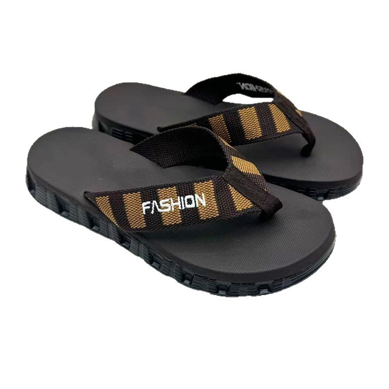 1753942175639441.jpg 雅购特拖鞋