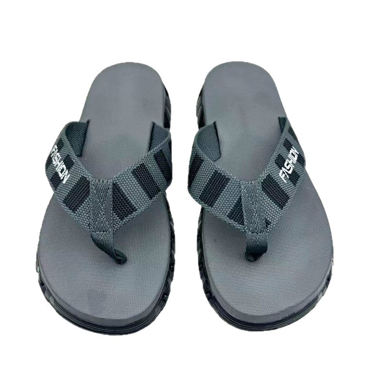 1753942183186018.jpg 雅购特拖鞋