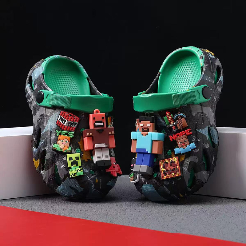 1753951901471573.jpg 雅购特拖鞋