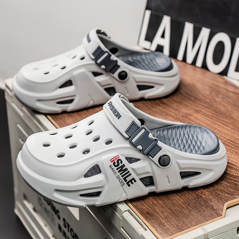 1754016932114312.jpg 雅购特拖鞋