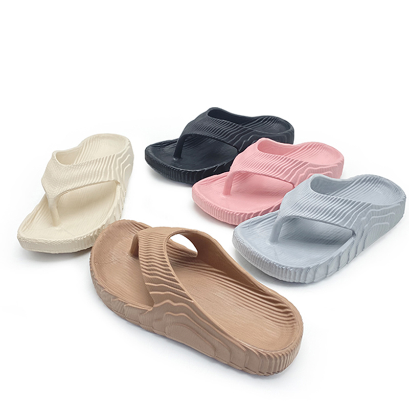 1754018471148460.jpg 雅购特拖鞋