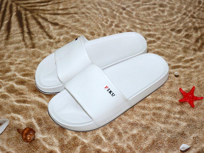 態(tài)極鞋業(yè)