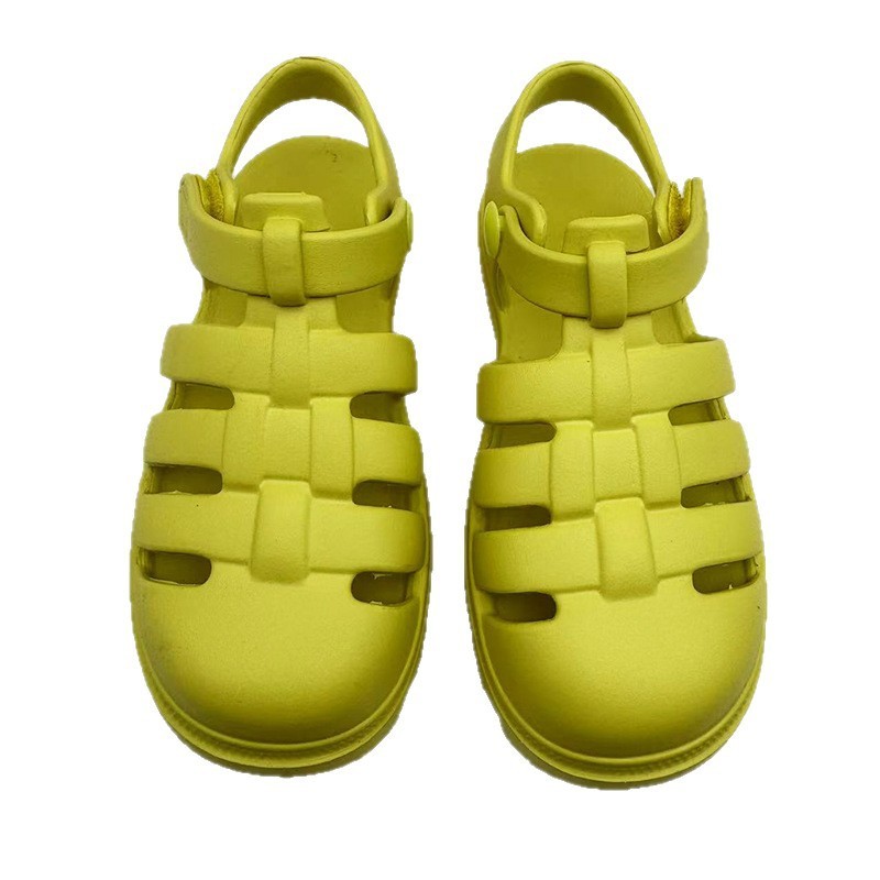 1754123517802539.jpg 雅购特拖鞋