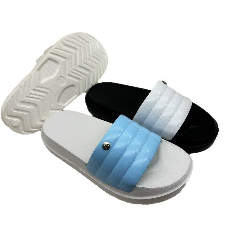 1754273225318868.jpg 雅购特拖鞋