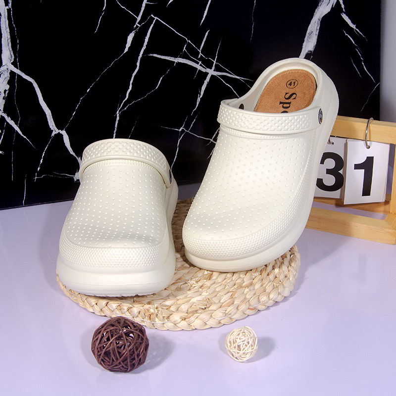 1754296800659886.jpg 雅购特拖鞋