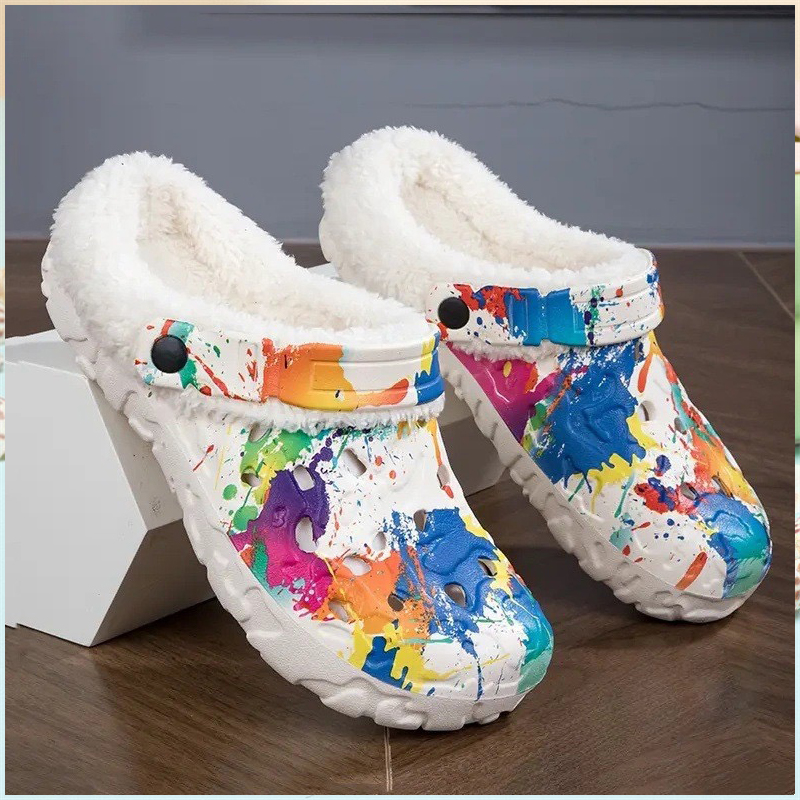 1754300478399337.jpg 雅购特拖鞋