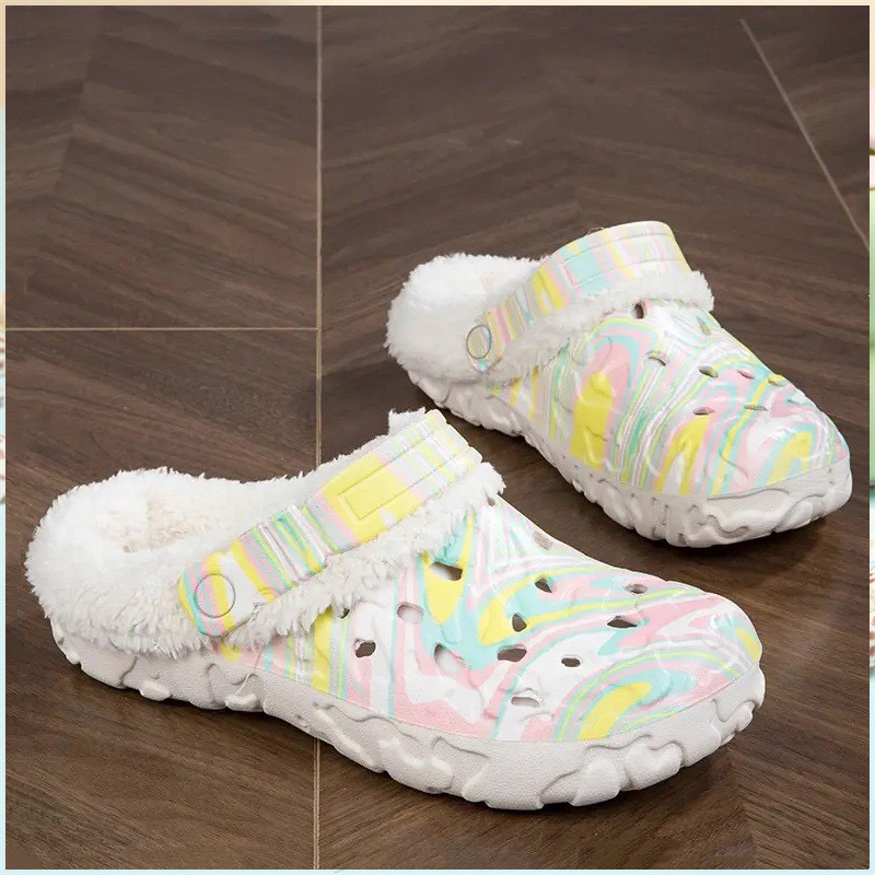 1754300478435229.jpg 雅购特拖鞋