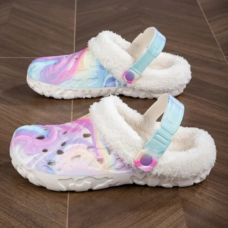 1754300478921932.jpg 雅购特拖鞋