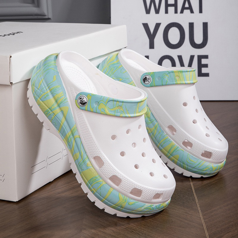 1754301327737665.jpg 雅购特拖鞋