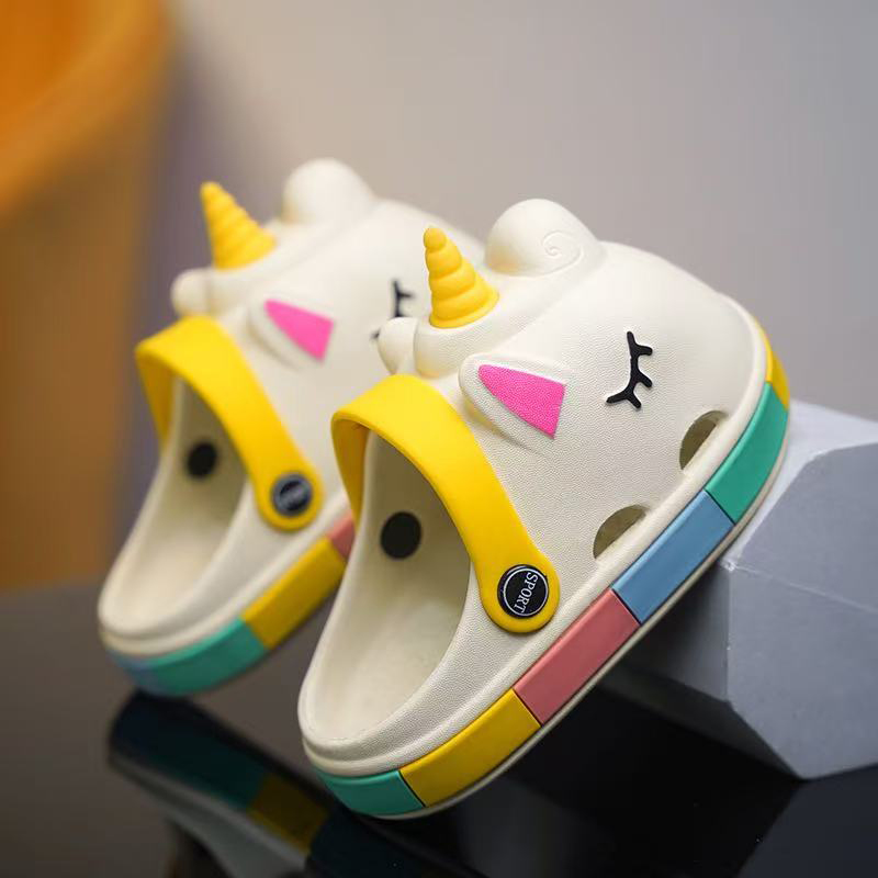 1754355108987011.jpg 雅购特拖鞋