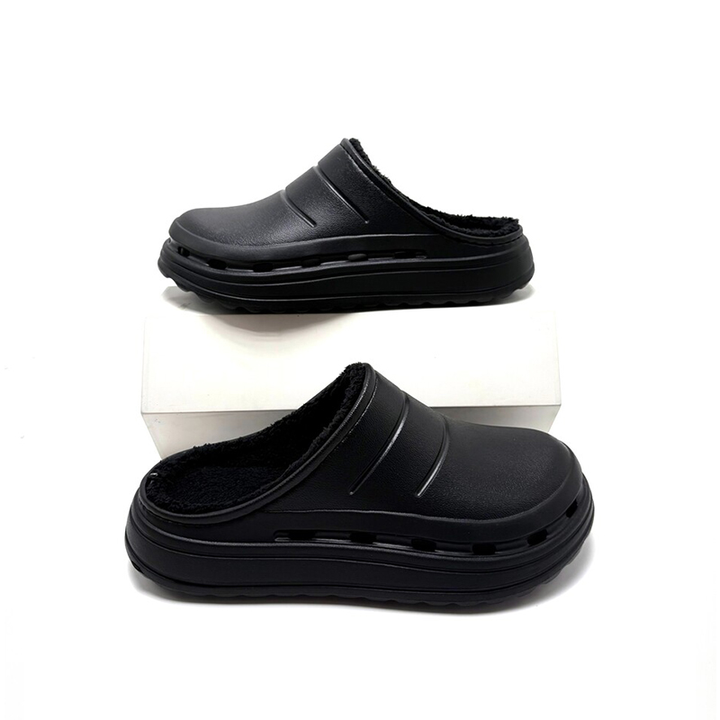 1754357621911880.jpg 雅购特拖鞋