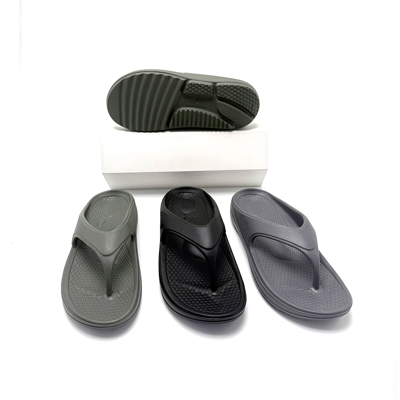 1754357872701749.jpg 雅购特拖鞋