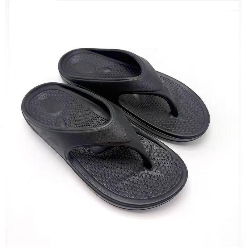 1754357909948404.jpg 雅购特拖鞋