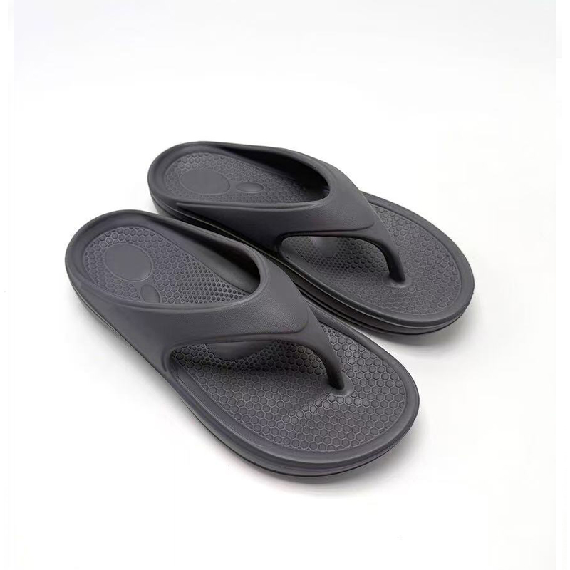 1754357918200443.jpg 雅购特拖鞋