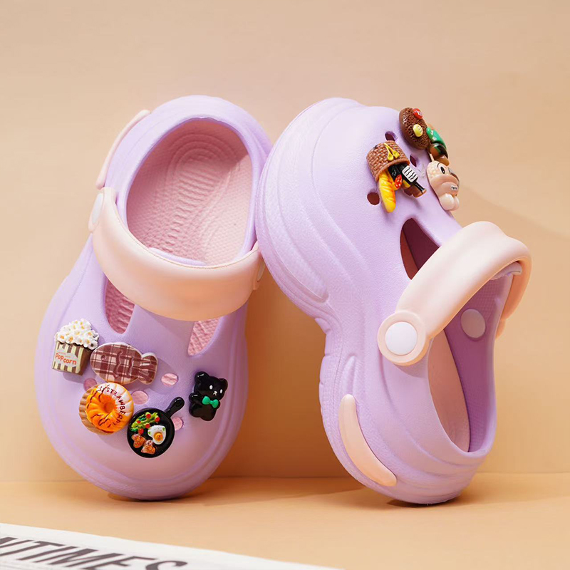 1754361570805887.jpg 雅购特拖鞋