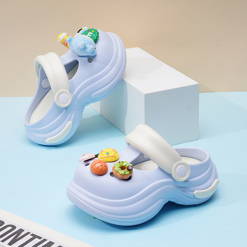 雅购特拖鞋