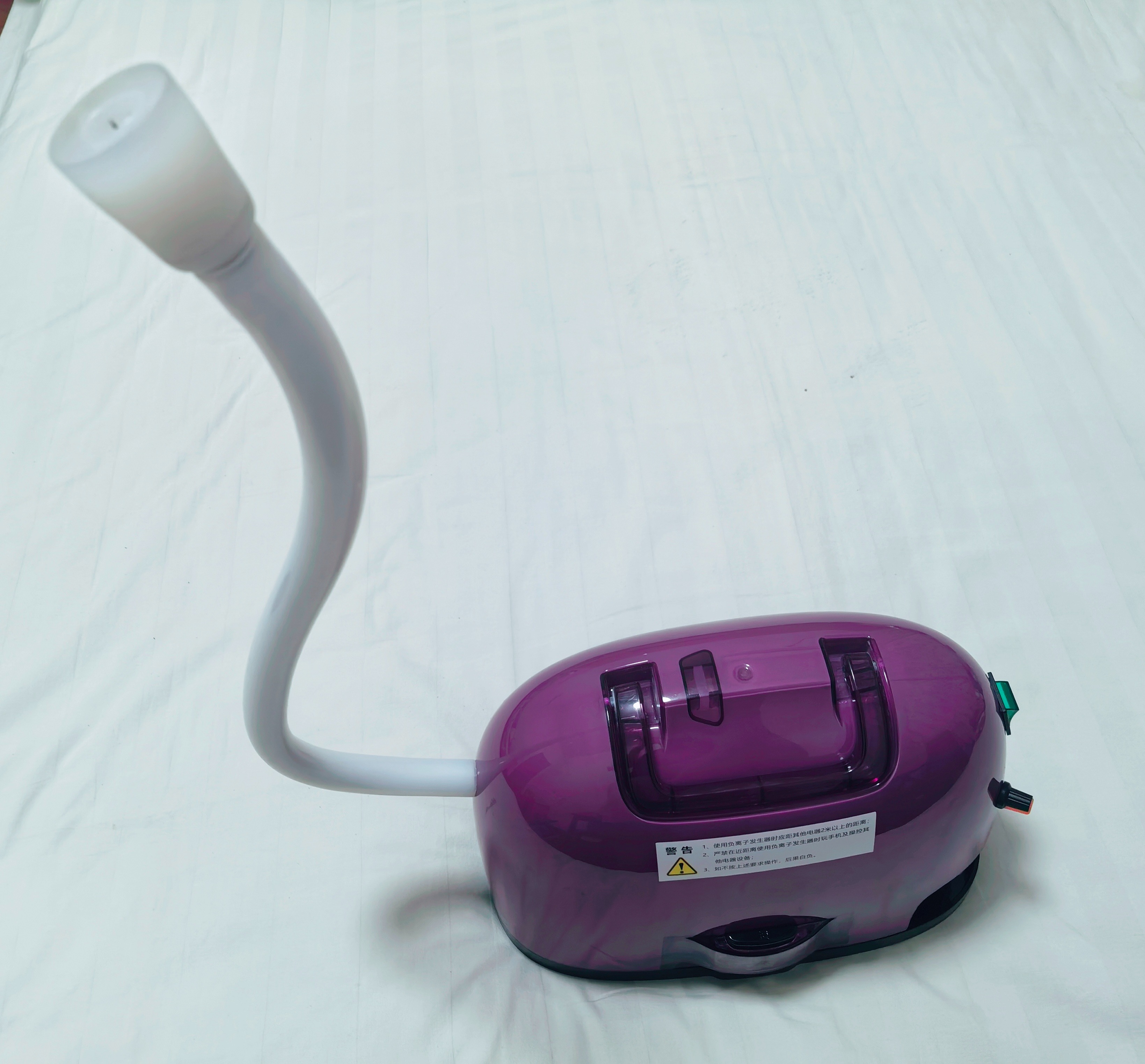 便携式高浓度、高纯净度、小粒径的负离子发生器