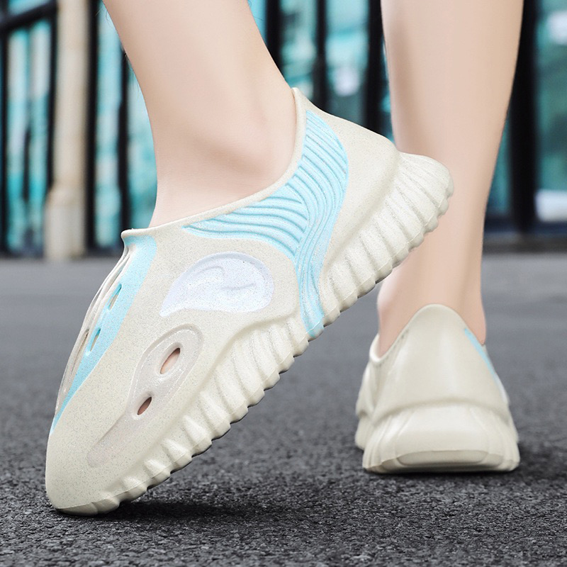 1754471643744665.jpg 雅购特拖鞋