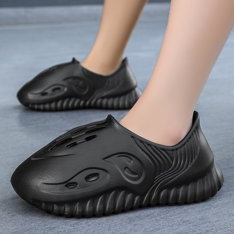 1754471644607794.jpg 雅购特拖鞋