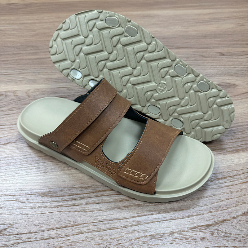 1754474687761823.jpg 雅购特拖鞋