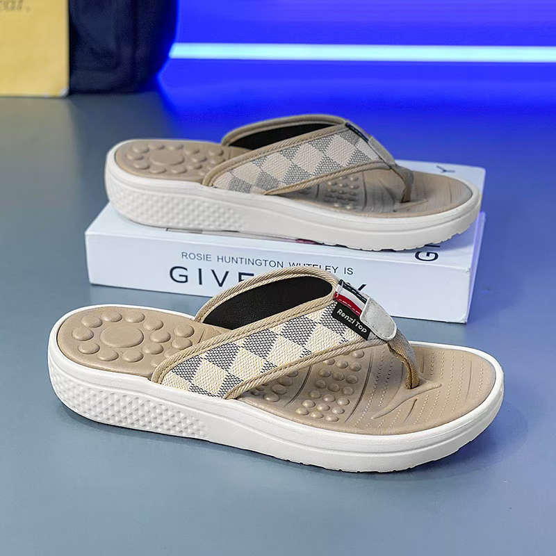 1754537103200872.jpg 雅购特拖鞋