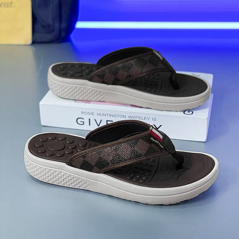 1754537103839590.jpg 雅购特拖鞋