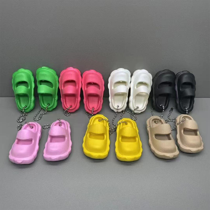 1754558866970777.jpg 雅购特拖鞋