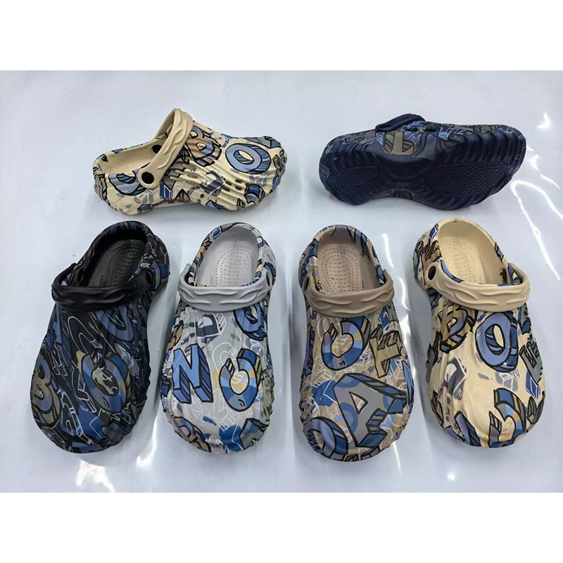 1754622667372965.jpg 雅购特拖鞋