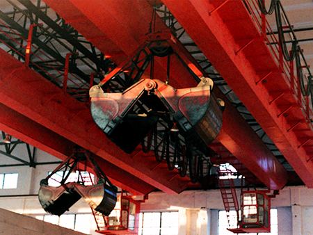 大方桥式双梁抓斗起重机